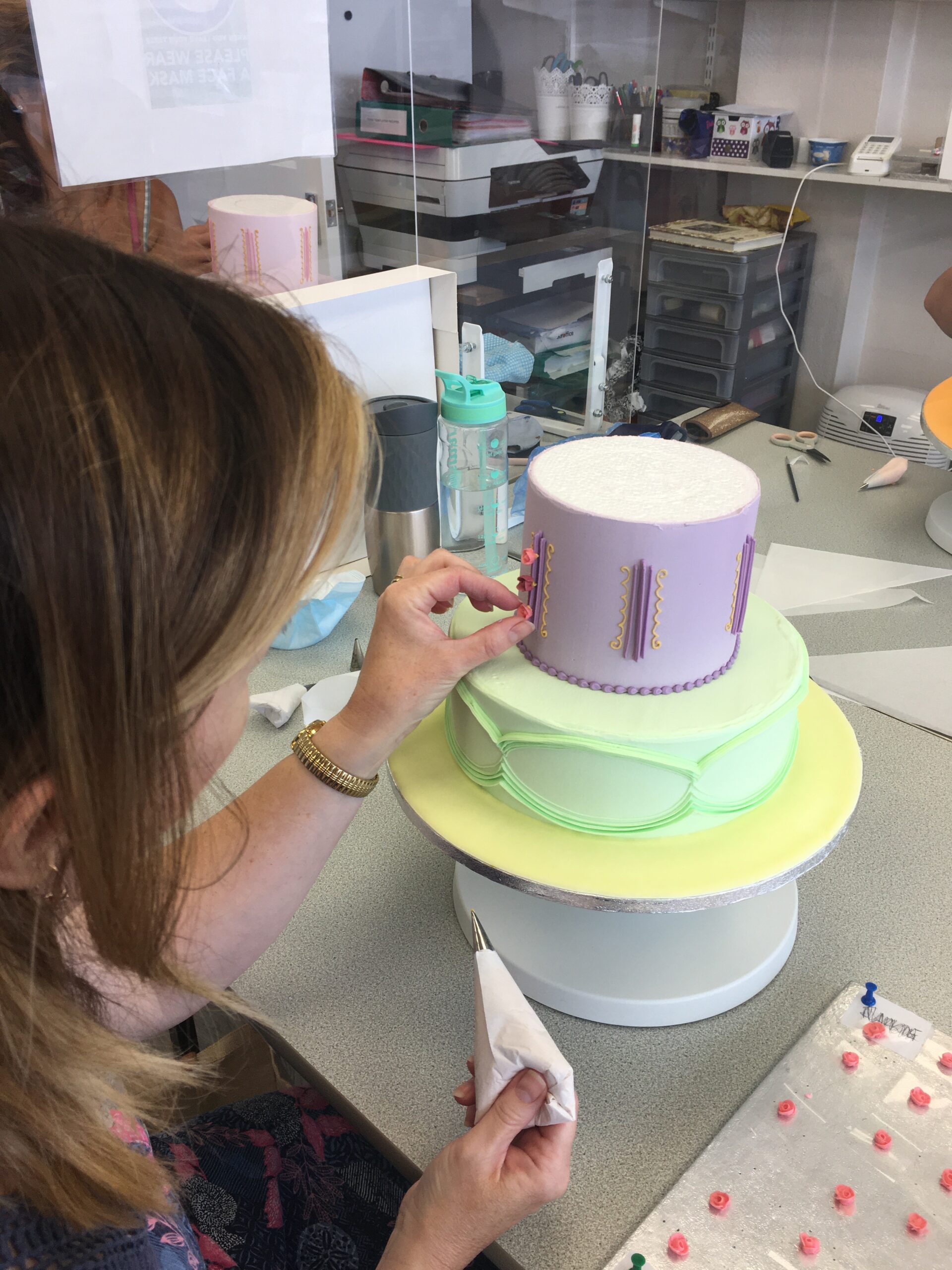 Royal Icing Recipe For Cake Decorating | Bigger Bolder Baking