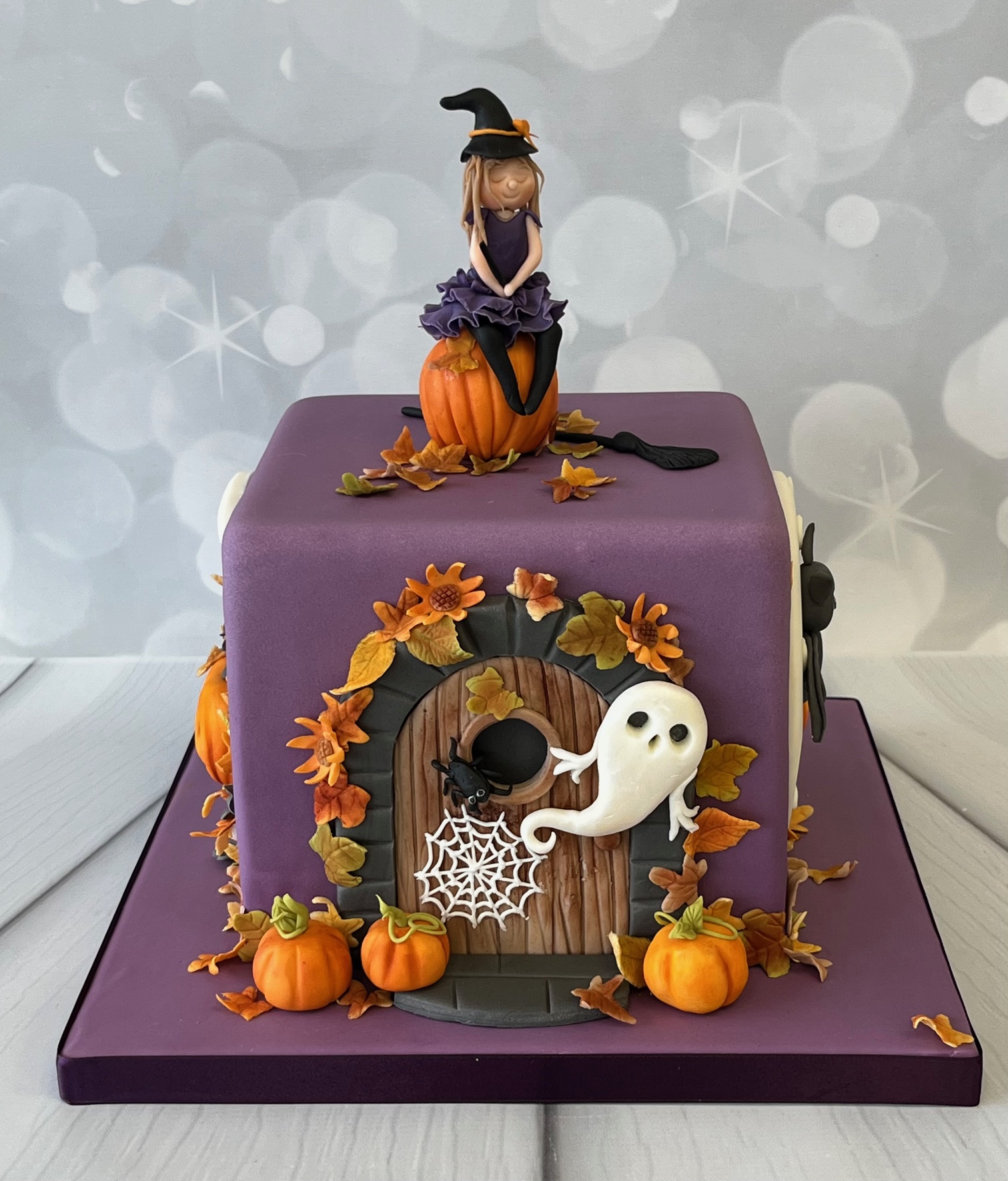 September Monday Morning Sugar Paste & Modelling (Halloween Theme)