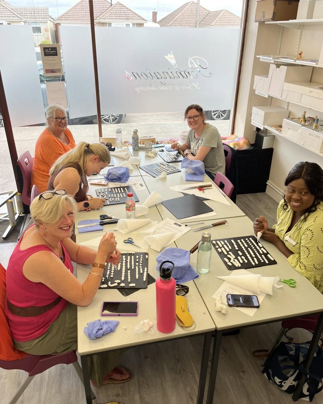 October Saturday Cake Decorating TASTER Session